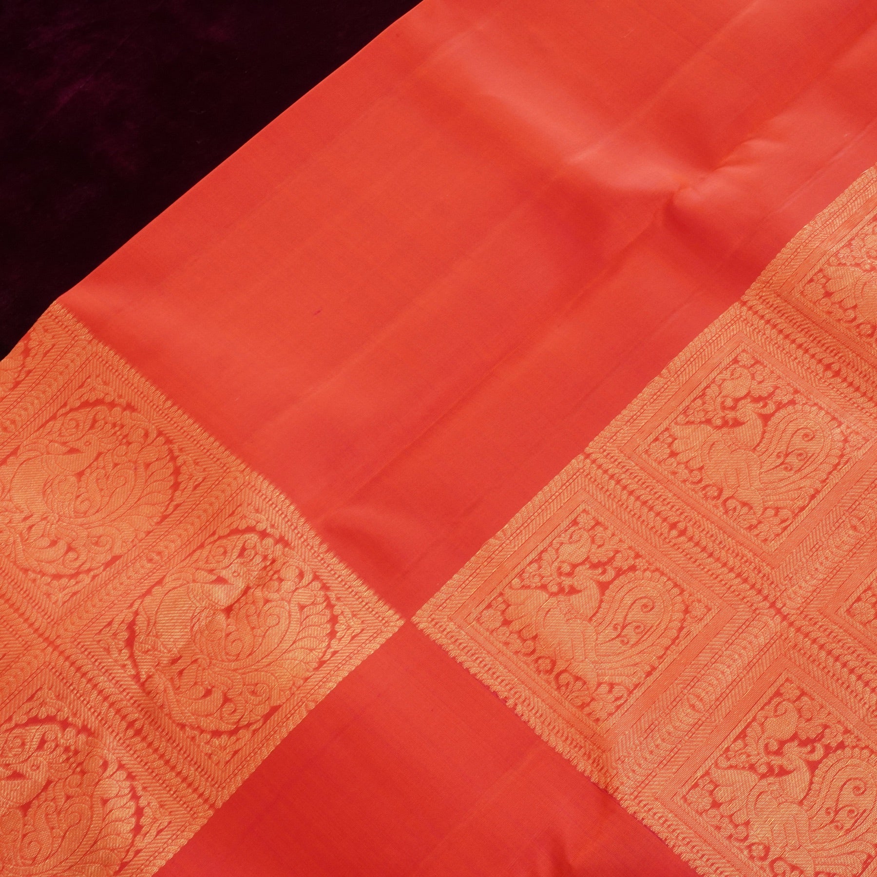 Photo 08 — Geometric Zari Detail (01597)